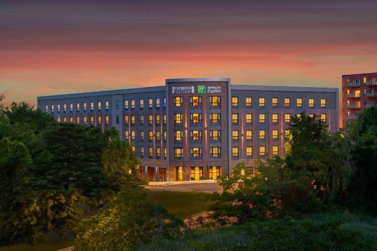 Staybridge Suites - Quincy By Ihg Екстер'єр фото