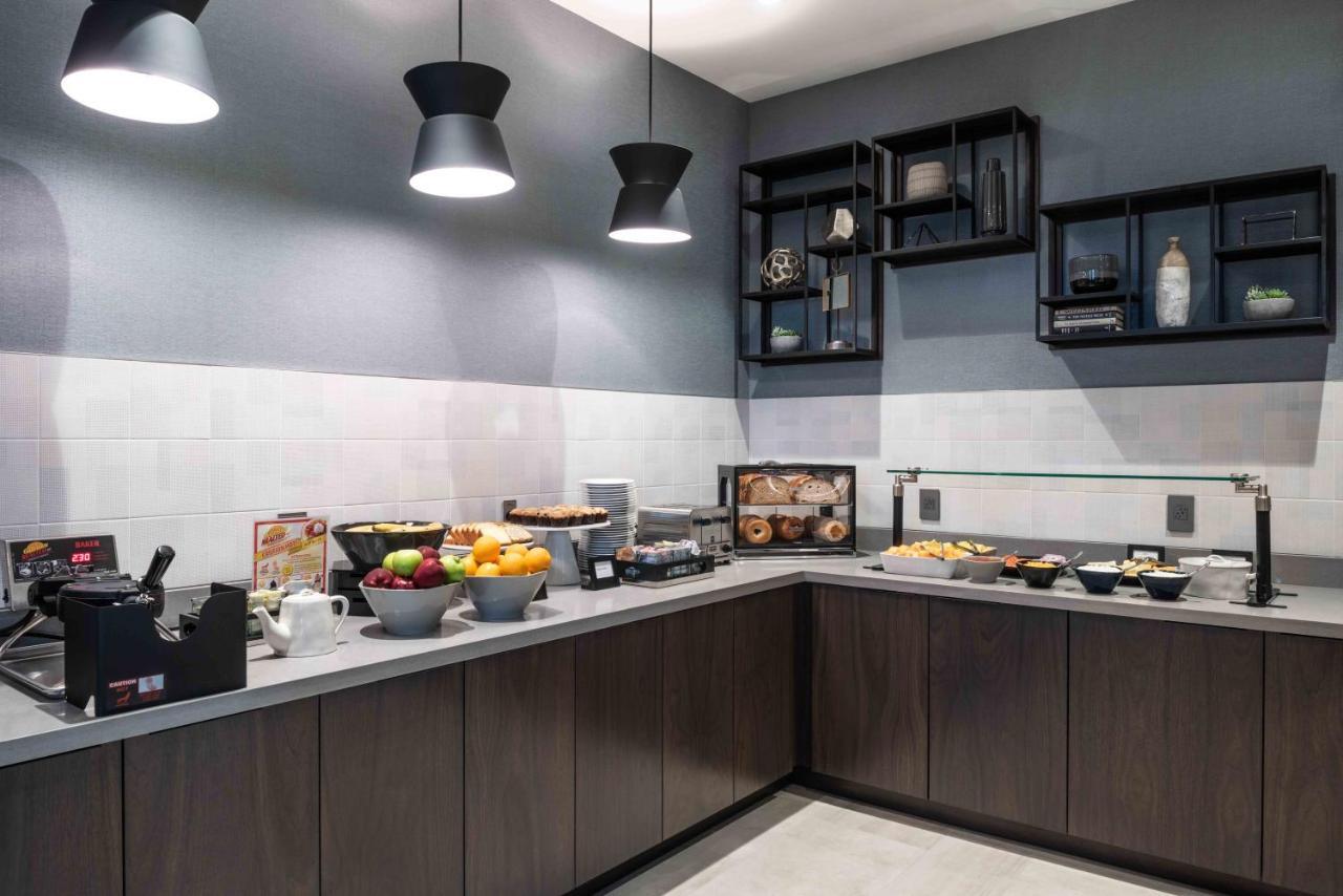 Staybridge Suites - Quincy By Ihg Екстер'єр фото
